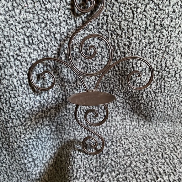 Elegant Black Metal Wall Sconces - Picture 4 of 6